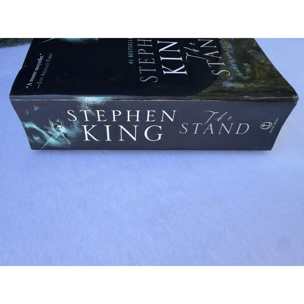 Stephen King The Stand Complete And‎ Uncut Edition Horror Paperback Book